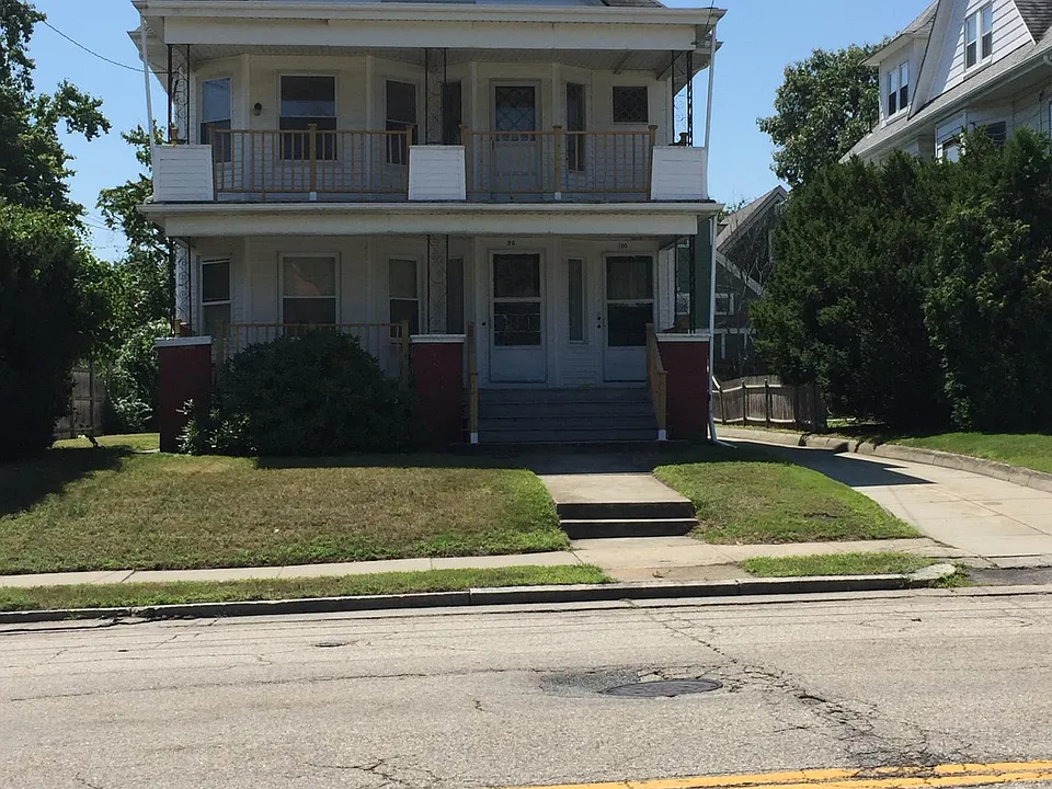 100 Norwood Ave #2