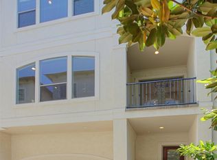 6883 Staffordshire Blvd, Houston, TX 77030