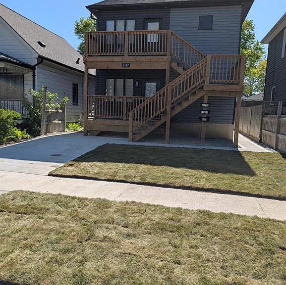 1147 Hickory Rd #UPPER — Photo 1