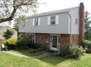 1262 Cairn Dr, Bethel Park, PA