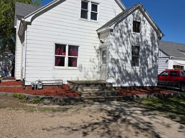 901 Church Ave, Worthington, MN 56187