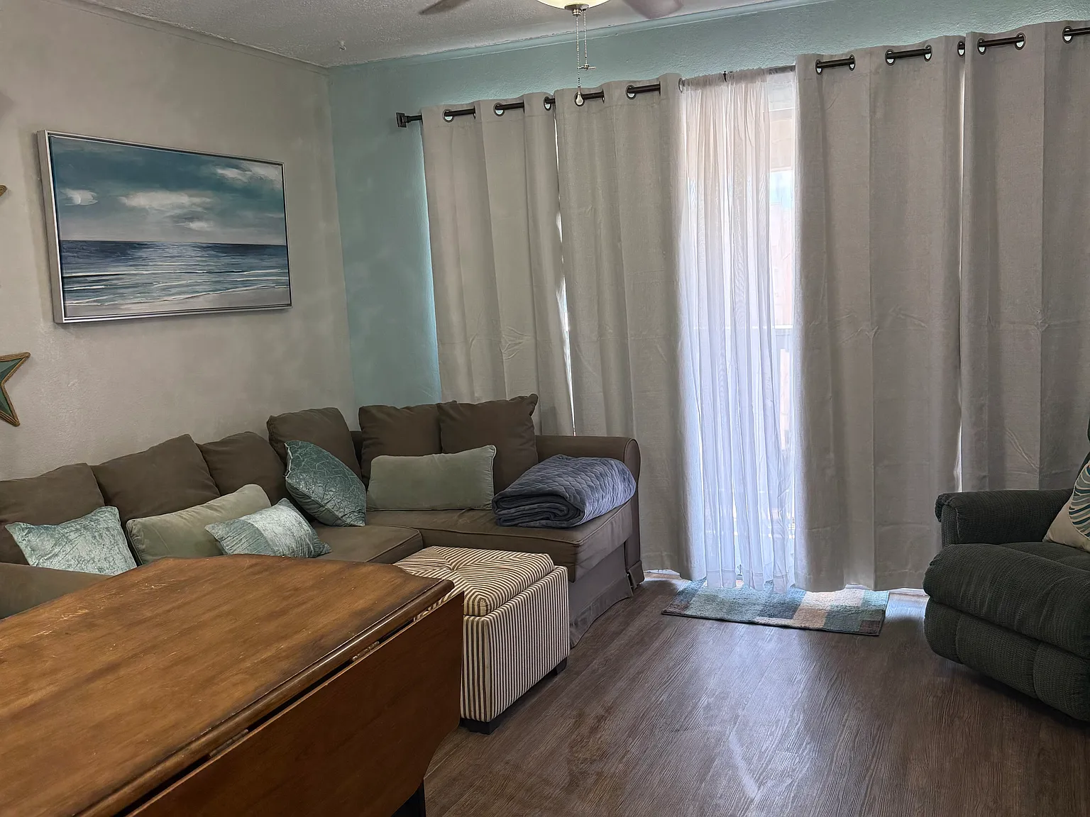1 bed, 420 sqft, $1,400 — Photo 3