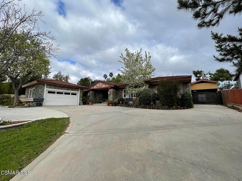 1st image of 946 Calle Pecos