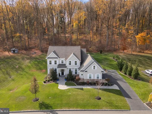 13 Miller Way, Aston, PA 19014