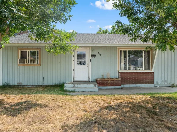 328 N 10th St, Sunnyside, WA 98944