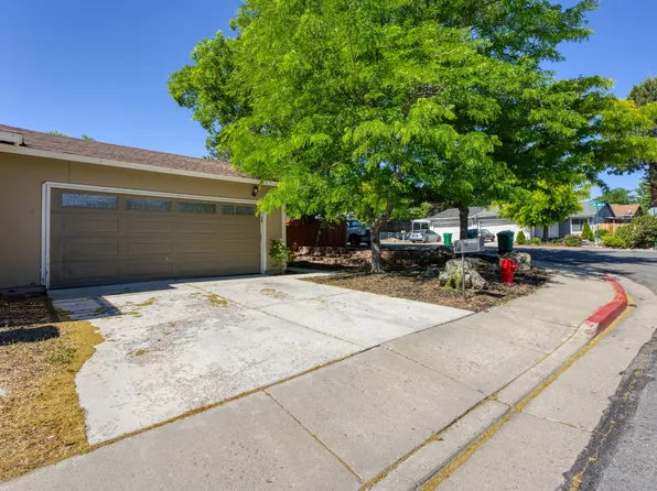 6412 Flower St, Reno, NV 89506