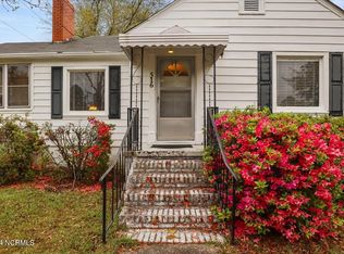 516 Entwistle St, Hamlet, NC 28345