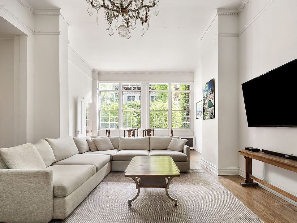 1st image of 20 W 9th St APT 1