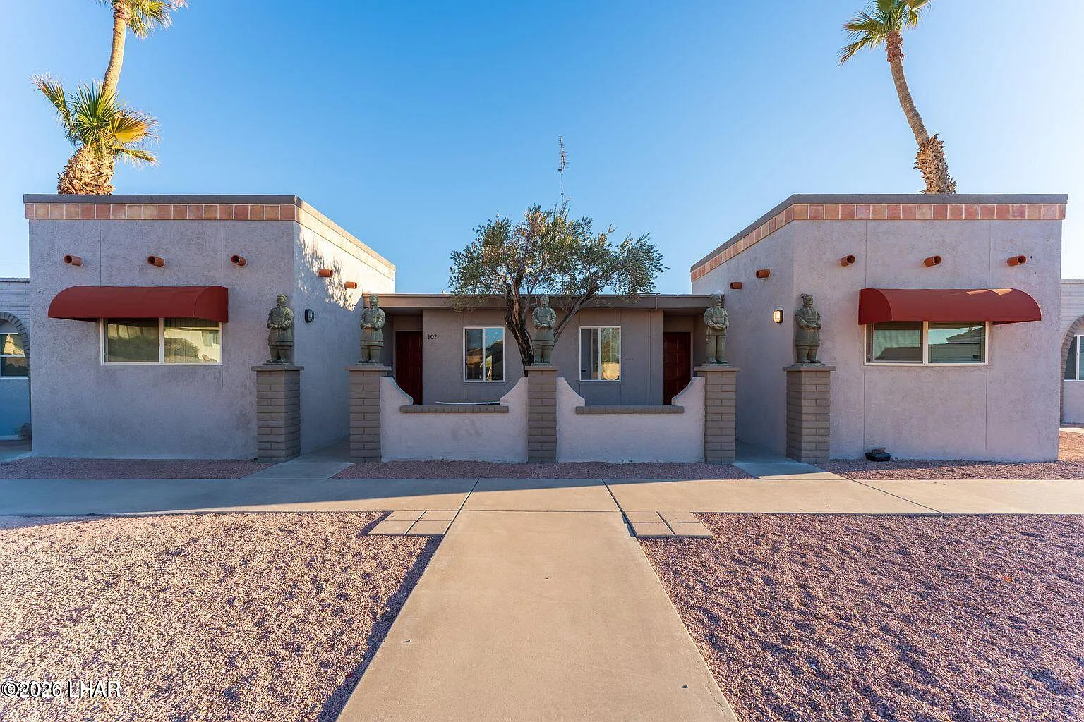 3 bed, 2.0 bath, 1016 sqft, $1,450 — Photo 1