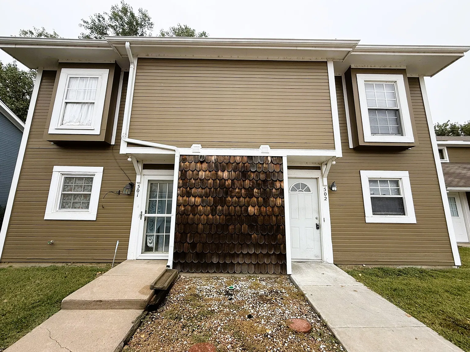 2 bed, 1.5 bath, 1000 sqft, $925 — Photo 1