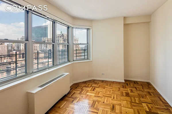 Rented by Compass | media 22