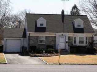 1860 Berkshire Dr, Union, NJ 07083