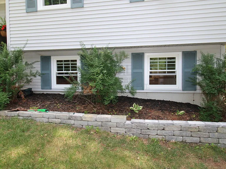 21 Hunter Dr #A — Photo 14