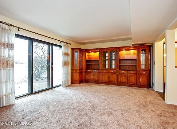 2nd image of 921 Wiltshire Dr APT D