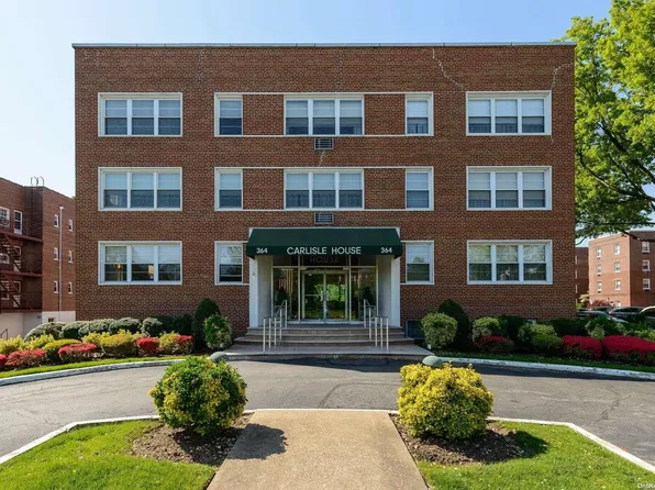 364 Stewart Avenue #B-5, Garden City, NY 11530
