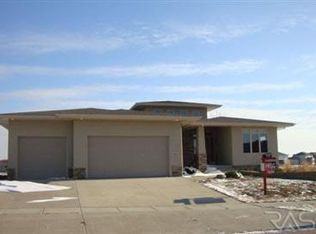 610 Prairie Ave, Tea, SD 57064