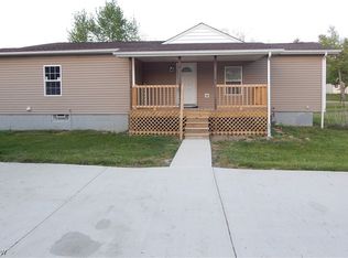 23696 High Rd, Bedford, OH 44146