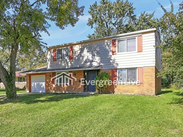 1746 Continental Dr, Cincinnati, OH 45246