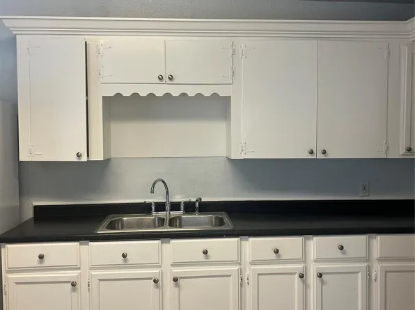 5537 Bataan Rd #B, Houston, TX 77033