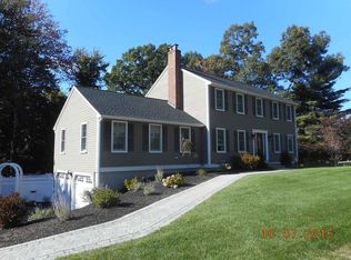 27 Latura St, Shrewsbury, MA 01545