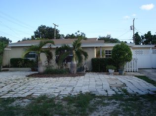 6404 SW 23rd St, Hollywood, FL 33023