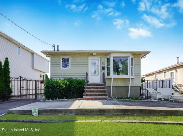 219 Virginia Ave, Staten Island, NY 10305