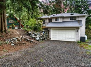 738 Fernhaven Ln, Sedro Woolley, WA 98284