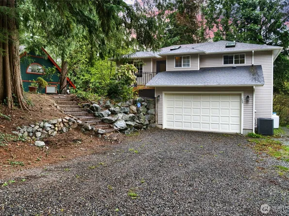 738 Fernhaven Lane, Sedro Woolley, WA 98284