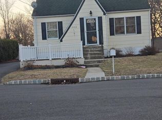 2604 Dover St, Piscataway, NJ