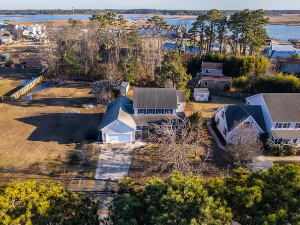 4288 Sunrise Drive Cir, Chincoteague, VA 23336