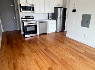 42 Grove St #1R, Brooklyn, NY 11221