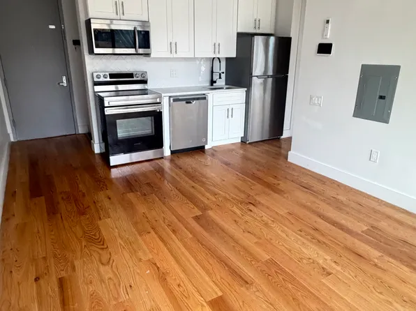 42 Grove Street image 1 of 10