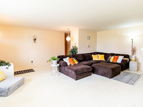5th image of 286 Orchard Dr