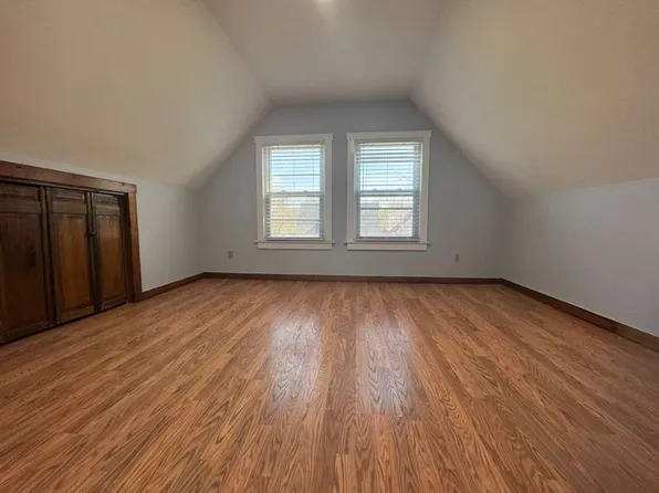 50 Young St #3, New Haven, CT 06511