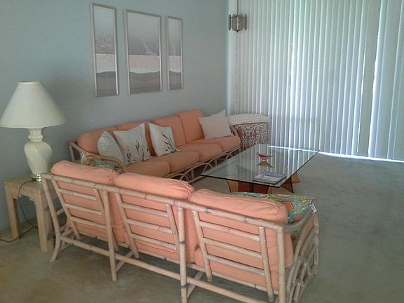 4th image of 1718 W Grand Bahama Dr