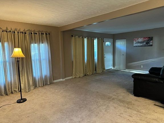 2nd image of 618 Teakwood Ct