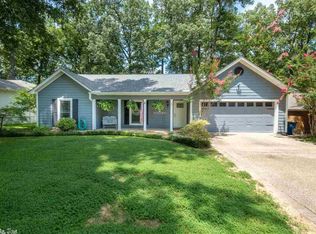 8 Yellowstone Cv, Maumelle, AR 72113