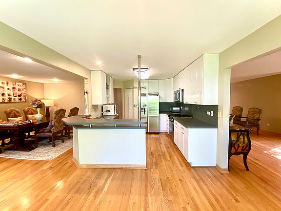 5th image of 841 Winchester Ln