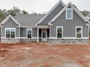 414 Summit View Dr, Jefferson, GA 30549