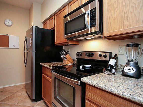4th image of 402 Wilcrest Dr #402