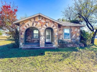 809 W 3rd St, Cisco, TX 76437