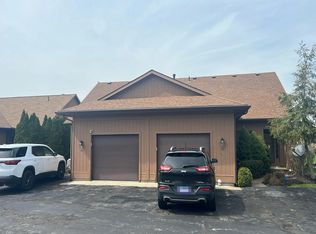 54 N Harbors End Dr #12B, Pt Clinton, OH