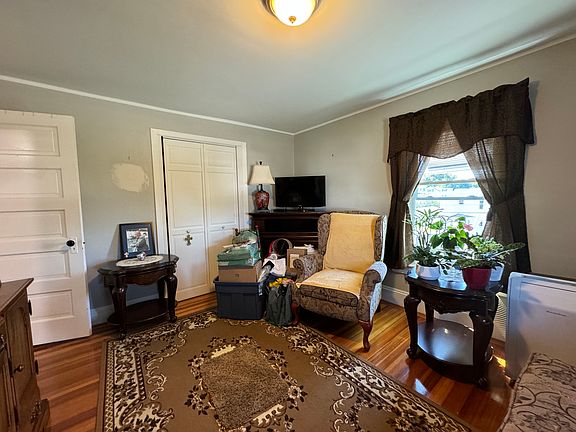 5th image of 2532 Pawtucket Ave #2