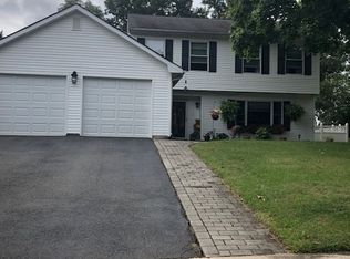 1 Monroe Ln, Jackson, NJ 08527