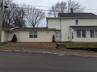 477 Allyn St ROOM 1, Akron, OH 44304