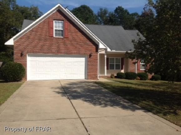 1st image of 140 Belle Chase Dr
