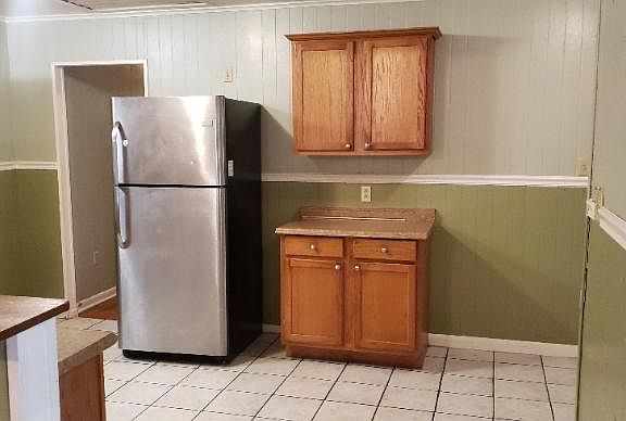 5th image of 4712 Lynch Dr