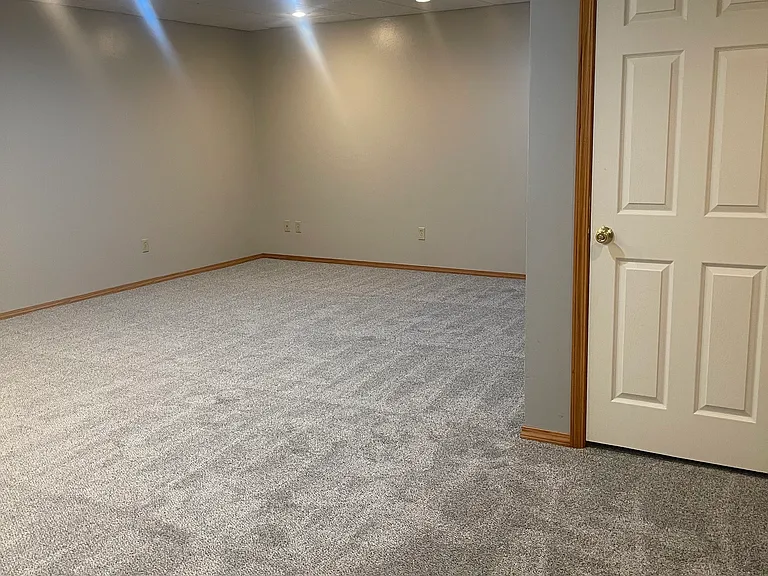 2248 N Horseshoe Cir — Photo 12