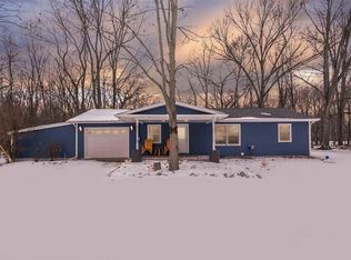 11350 Bunkerhill Rd, Pleasant Lake, MI 49272