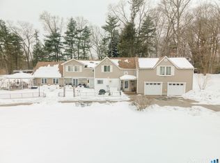 82 Sunnyside Street, Norwich, CT 06389